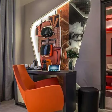 Via Veneto Prestige Rooms-2